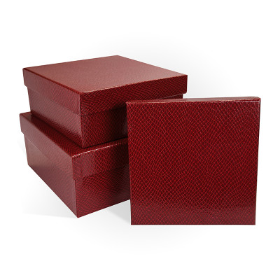 Д10103К.215 Набор подарочных коробок 3 в 1 бумага тисненая 190х190х90 бордовый